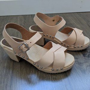 GERTRUDE CLOG in NATURAL Size 38